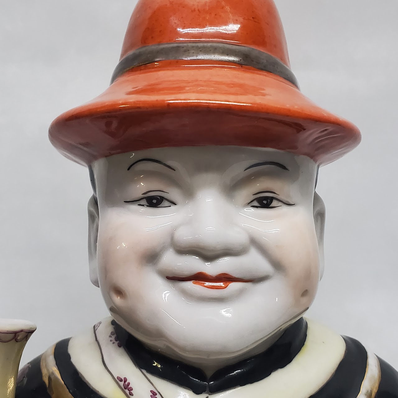 Chinese Porcelain Vessel Figurine