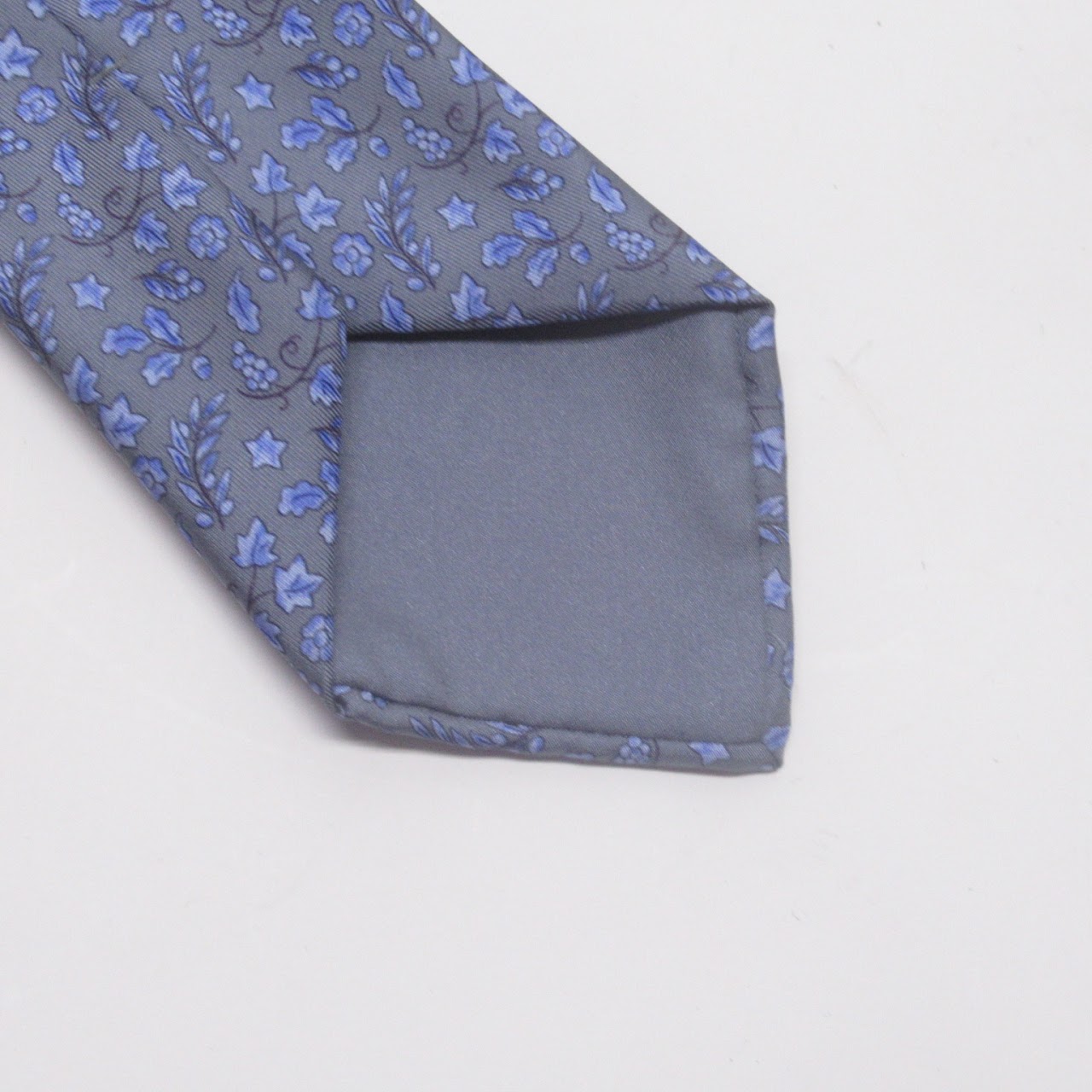 Hermès Blue Silk Grape Vine Tie