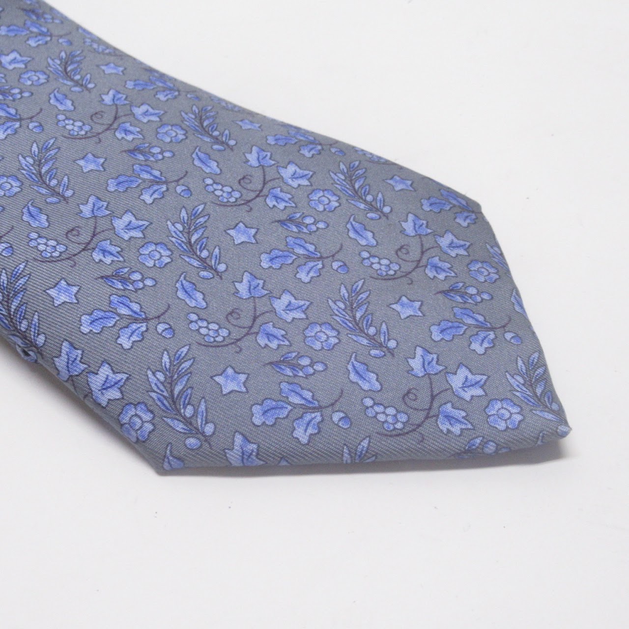 Hermès Blue Silk Grape Vine Tie