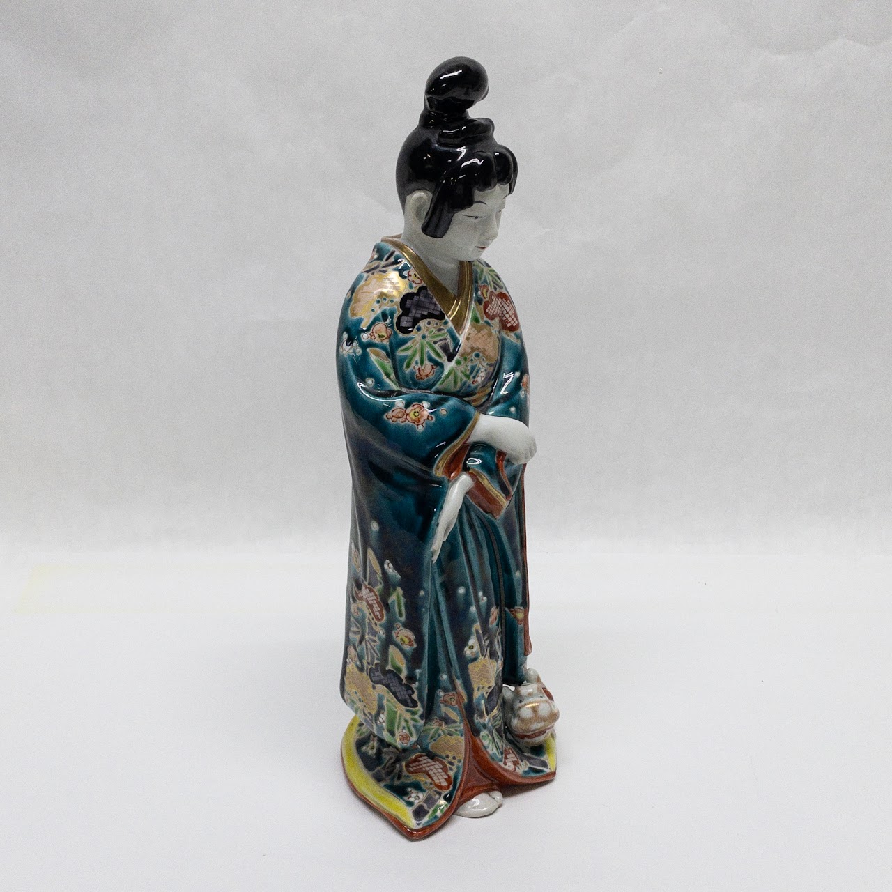 Japanese Porcelain Geisha Pair