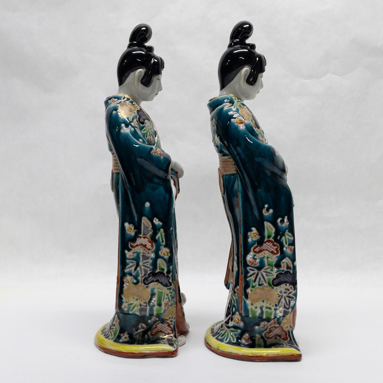 Japanese Porcelain Geisha Pair