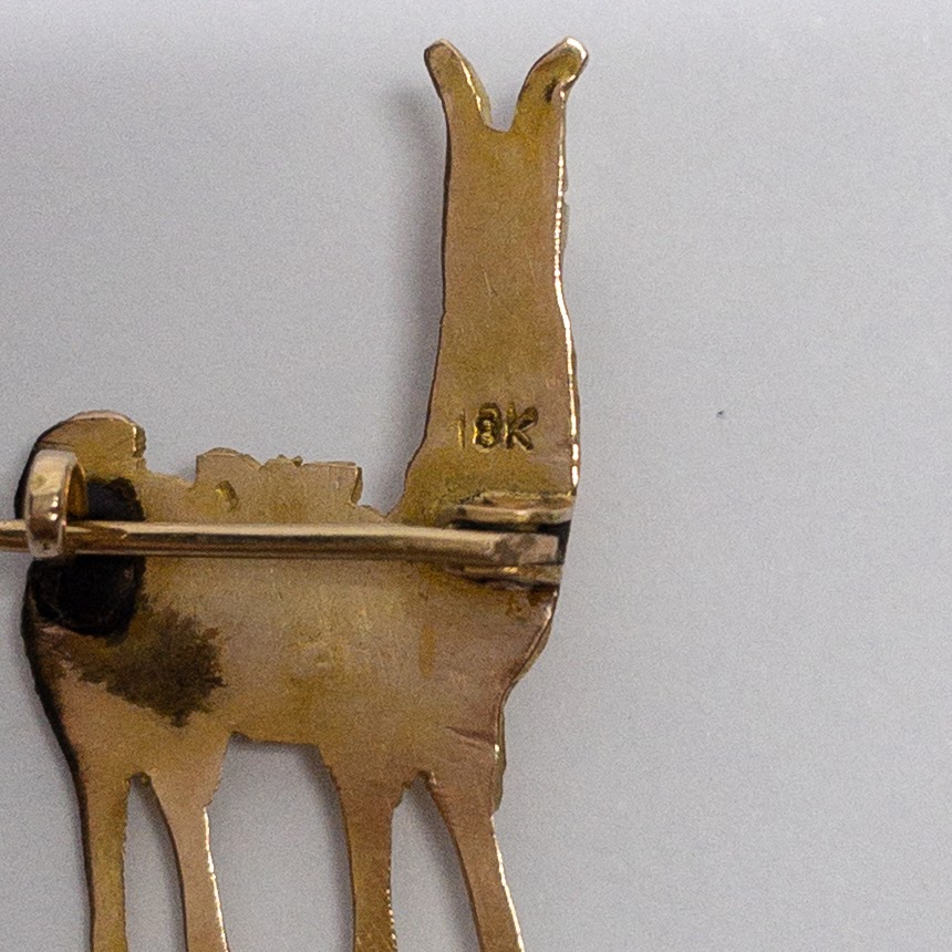 18K Gold Llama Pin