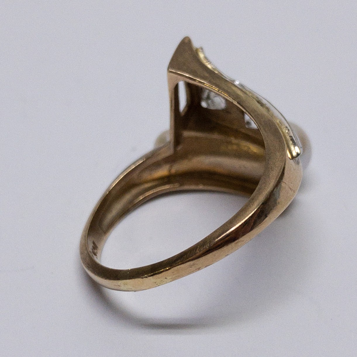 10K Gold Diamond & Pearl Ring