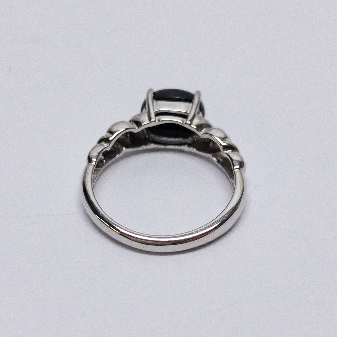 10K White Gold Cabochon Ring