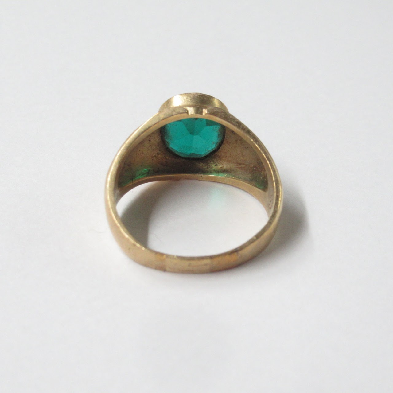 14K Gold & Green Stone Ring