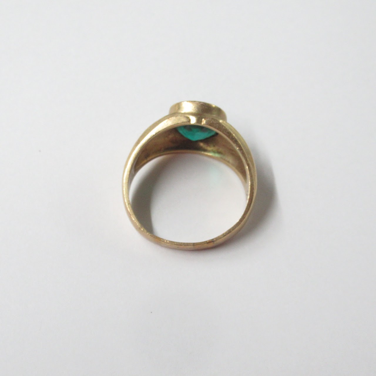 14K Gold & Green Stone Ring