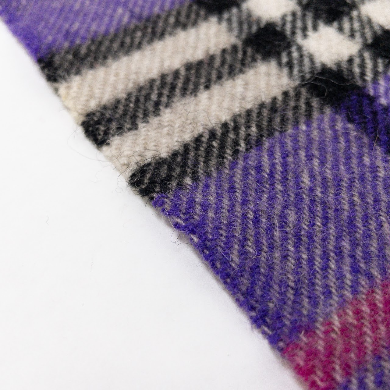 Burberry Purple Cashmere Muffler