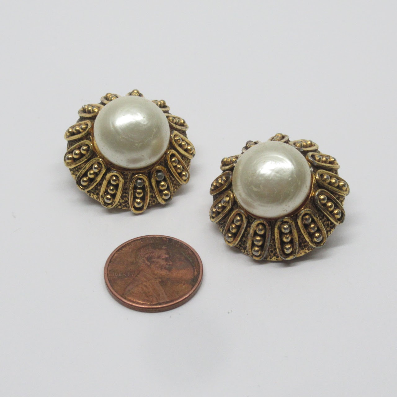 Chanel Vintage Clip Earrings