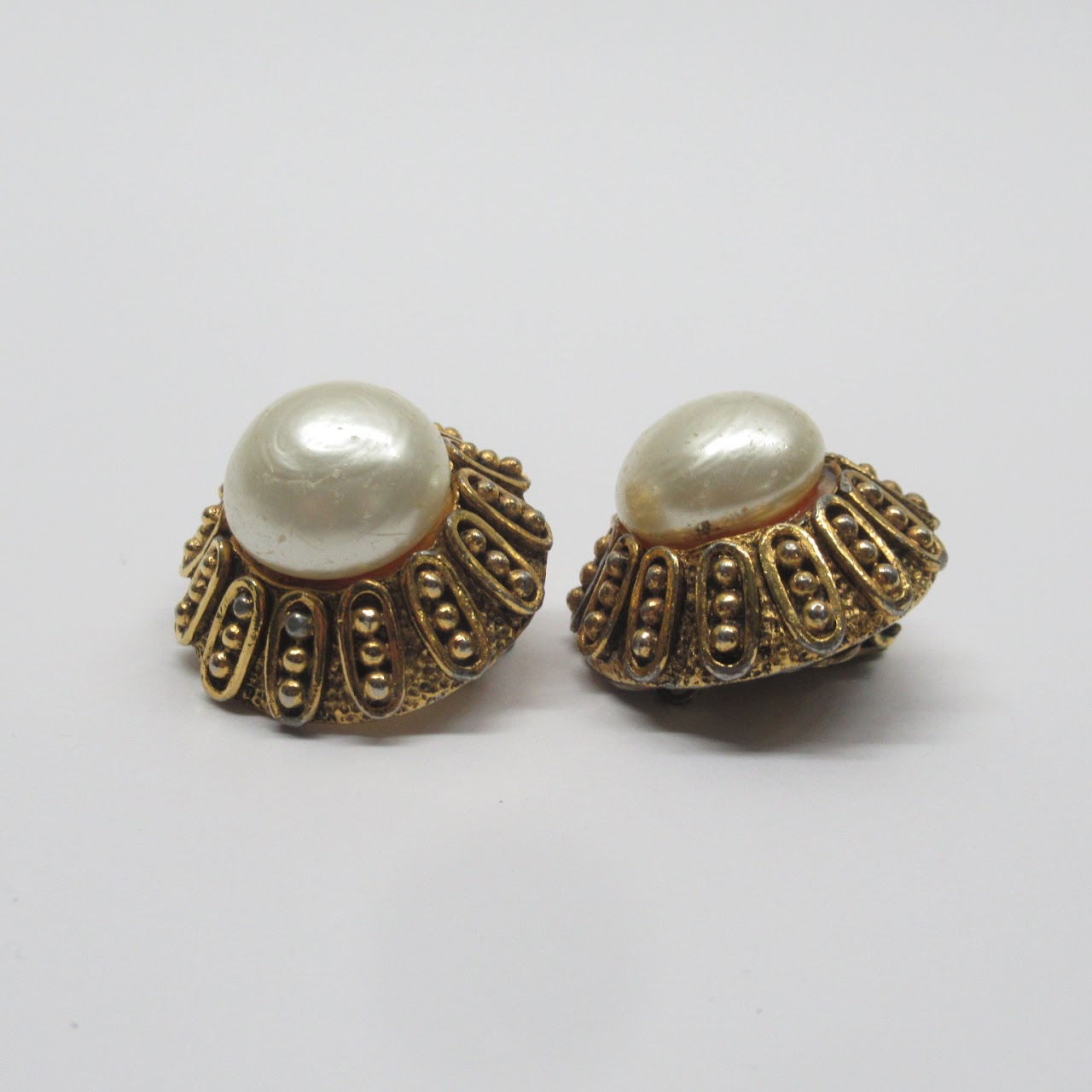 Chanel Vintage Clip Earrings