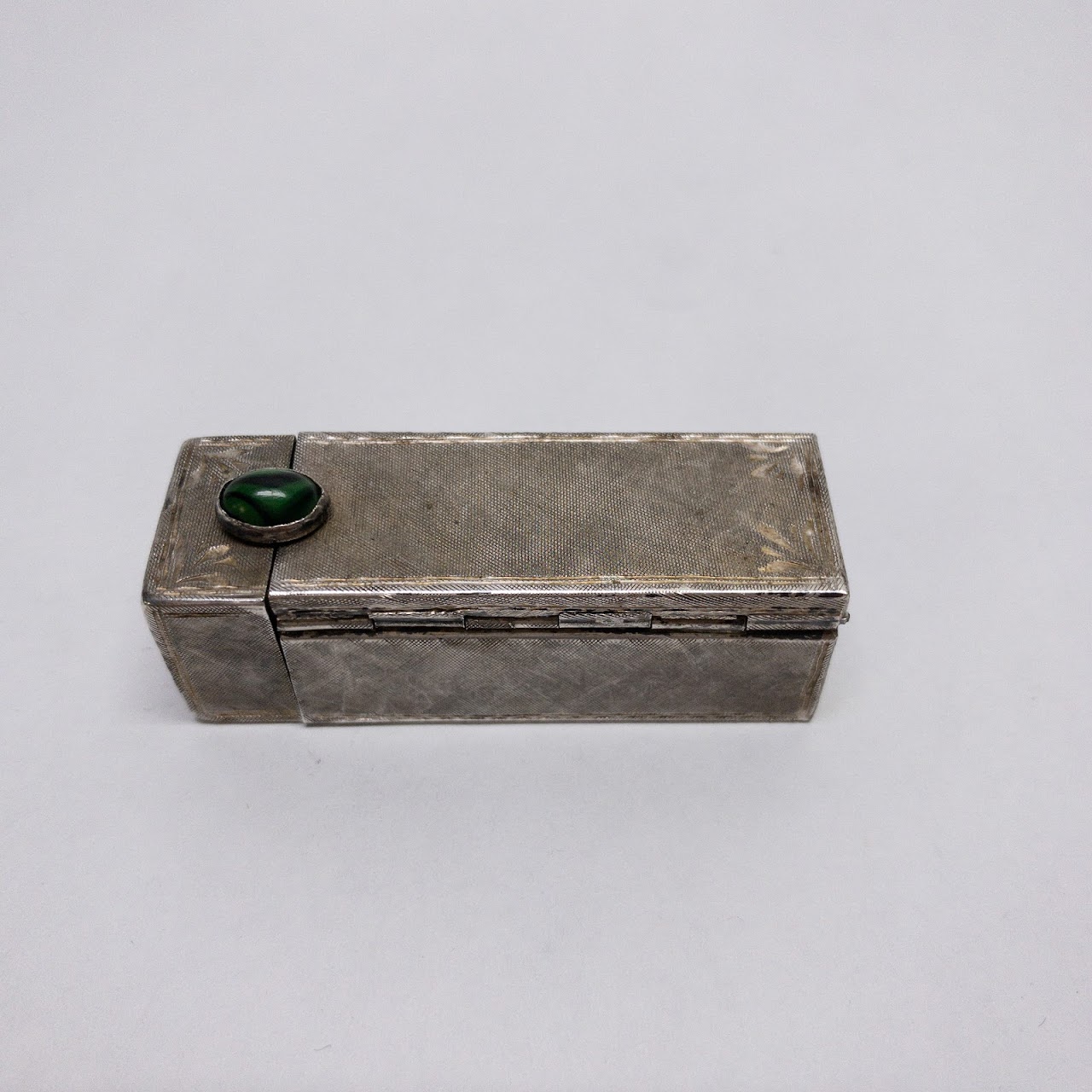 800 Silver & Green Stone Vintage Lipstick Case