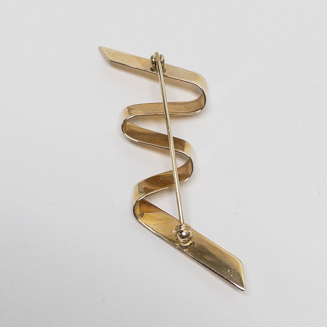 14K Gold Squiggle Brooch