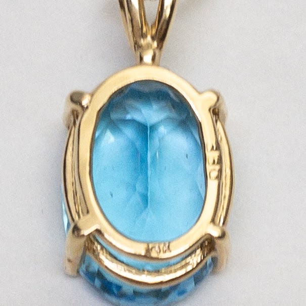 14K Gold and Blue Stone Pendant Necklace