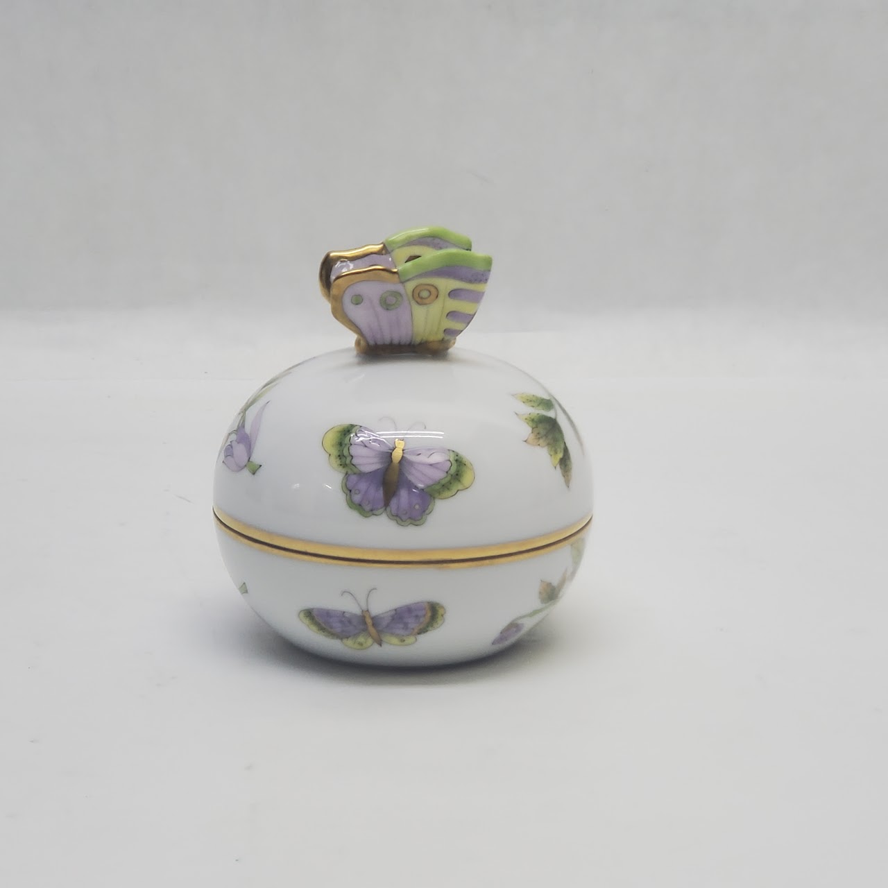 Herend Hungary Lidded Trinket Box