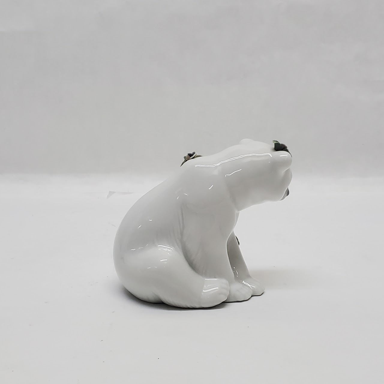 Lladró Polar Bear Seated With Flowers