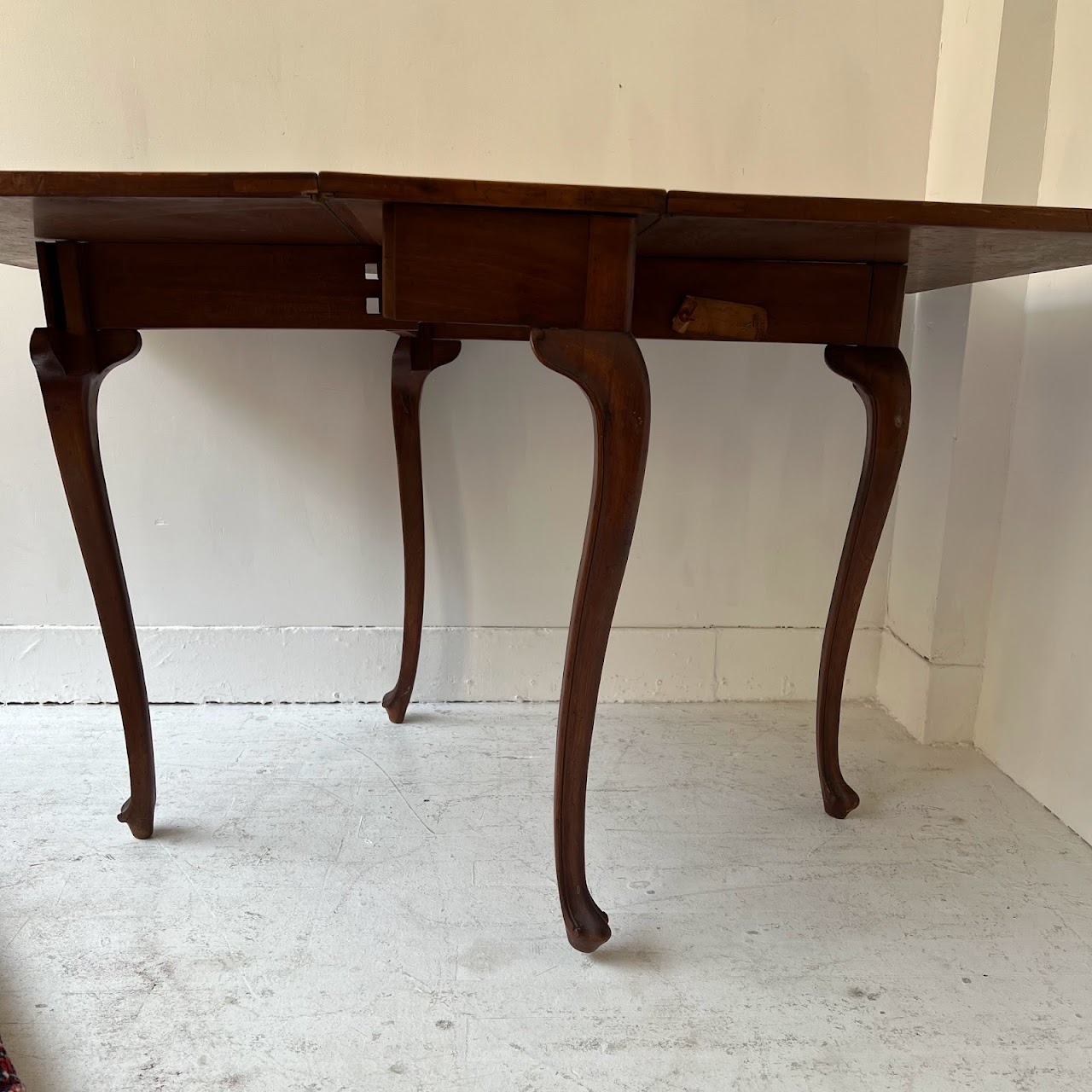 Italian Vintage Queen Anne Style Drop-Leaf Occasional Table