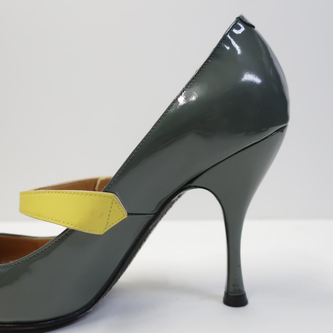 Marc Jacobs Patent Leather Mary Jane Pumps