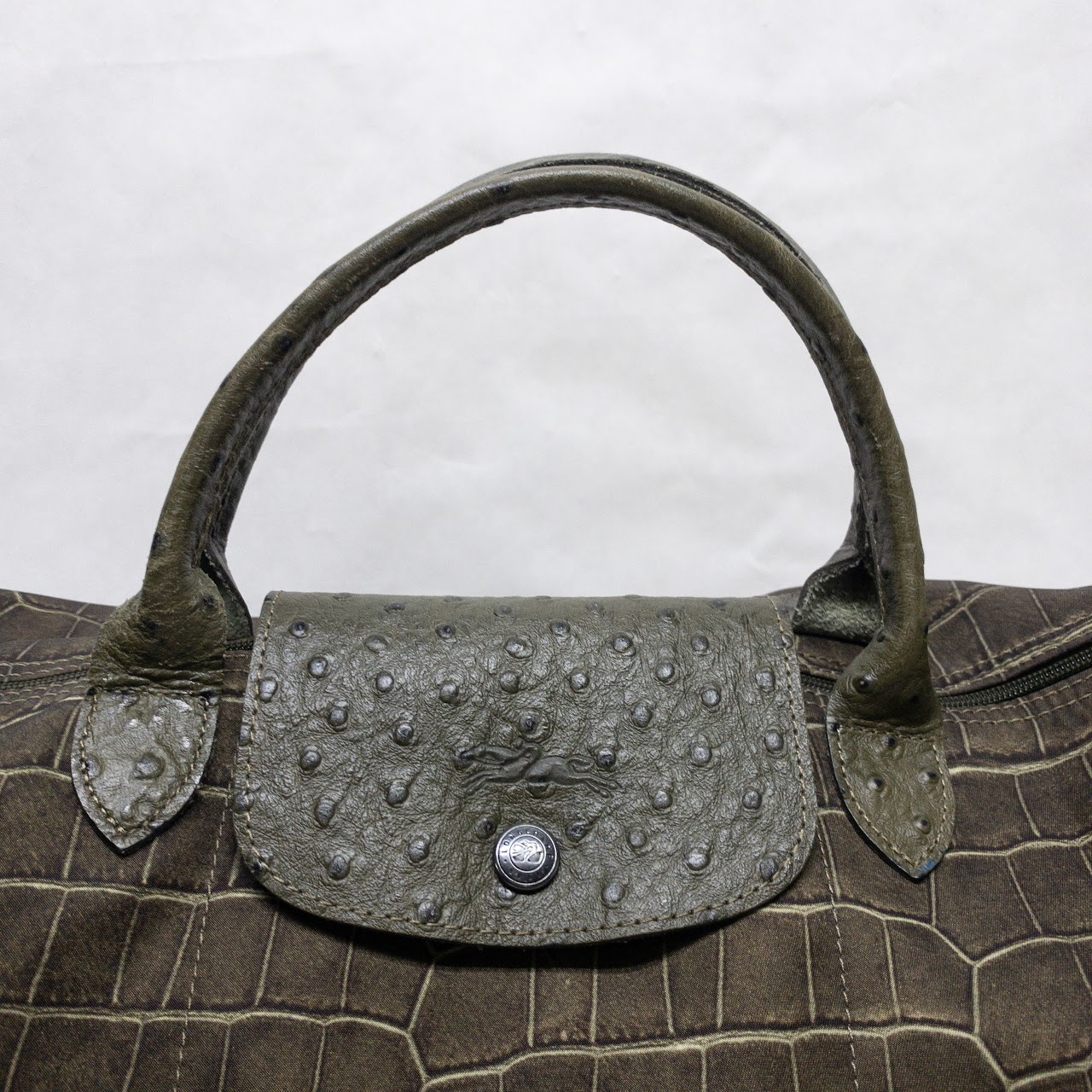 Sold at Auction: LONGCHAMP, A CROCODILE PRINT TOTE BAG, 32 X 23 X 11CM