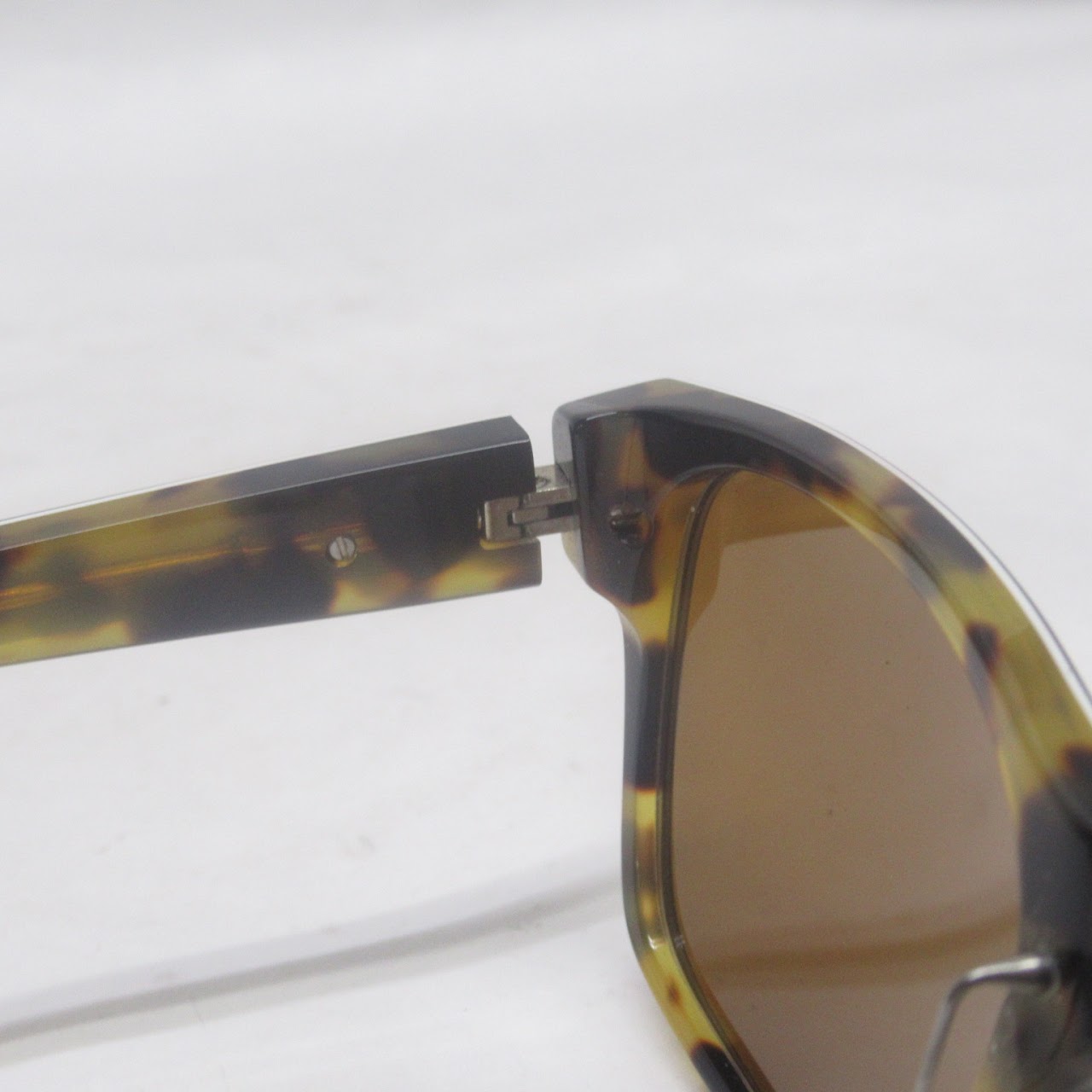 SEE Olive & 'Tortoise' Sunglasses