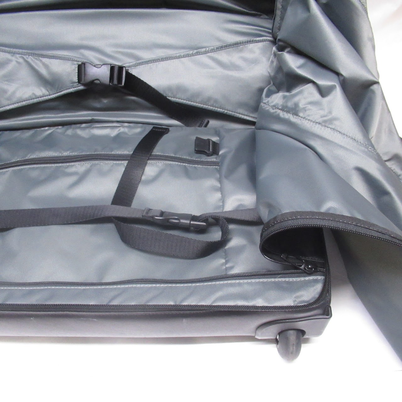 Tumi T-Tech Wheeled Garment Bag