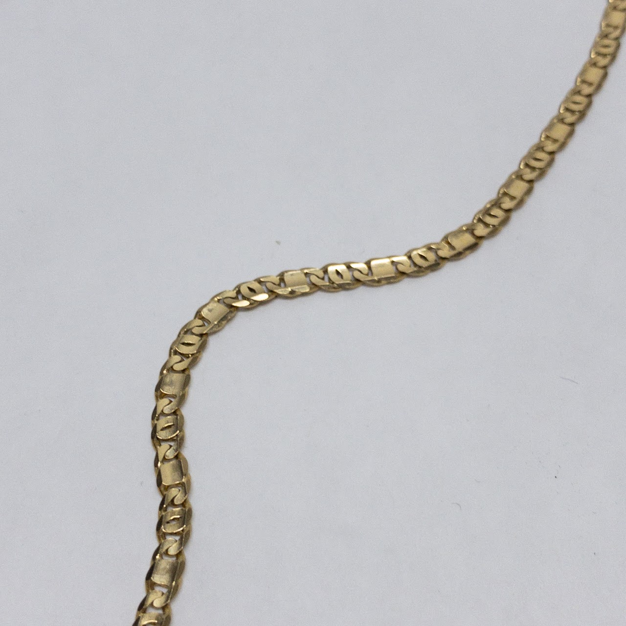 14" Gold Beveled Mariner Chain Necklace