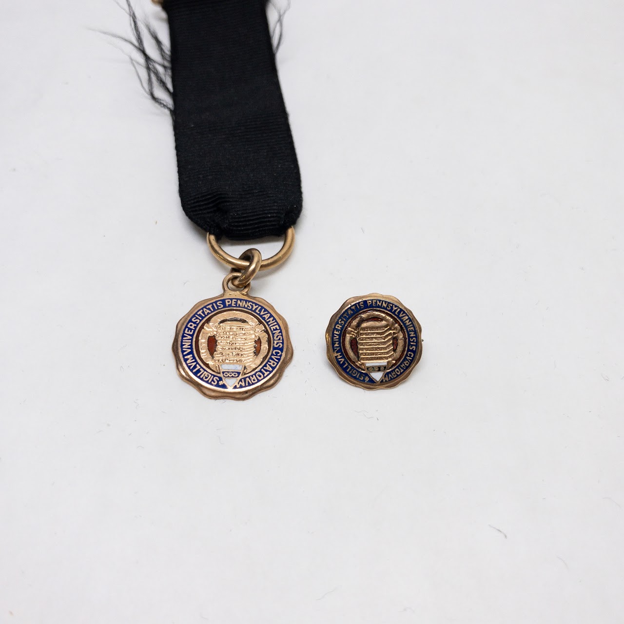 10K Gold  U. Penn College Award Pendant  & Pin Set