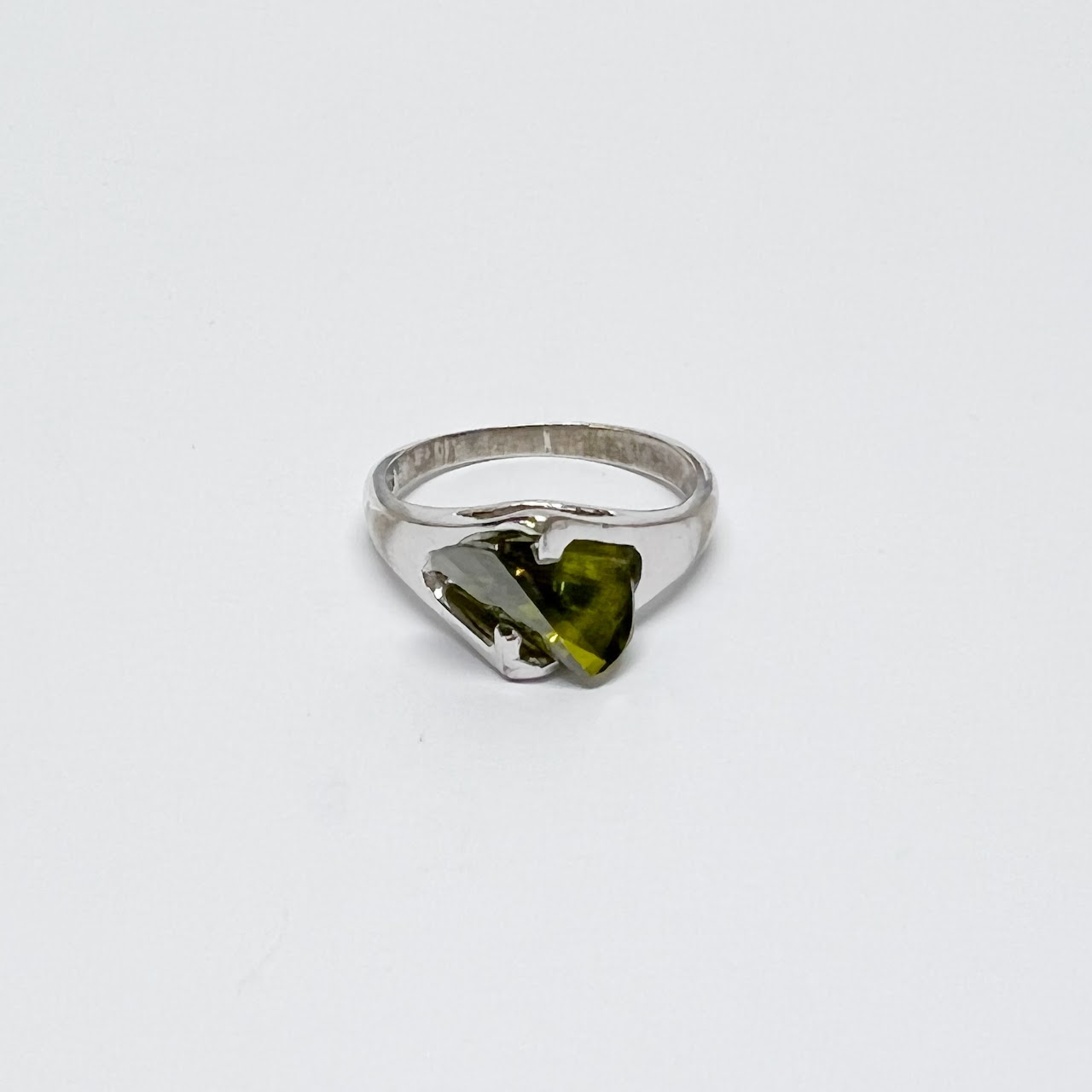 Sterling SIlver & Peridot Ring