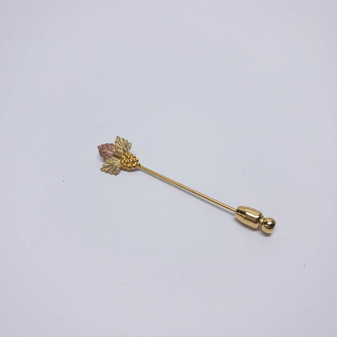 10K Tricolor Gold Grape Leaves Stick Pin