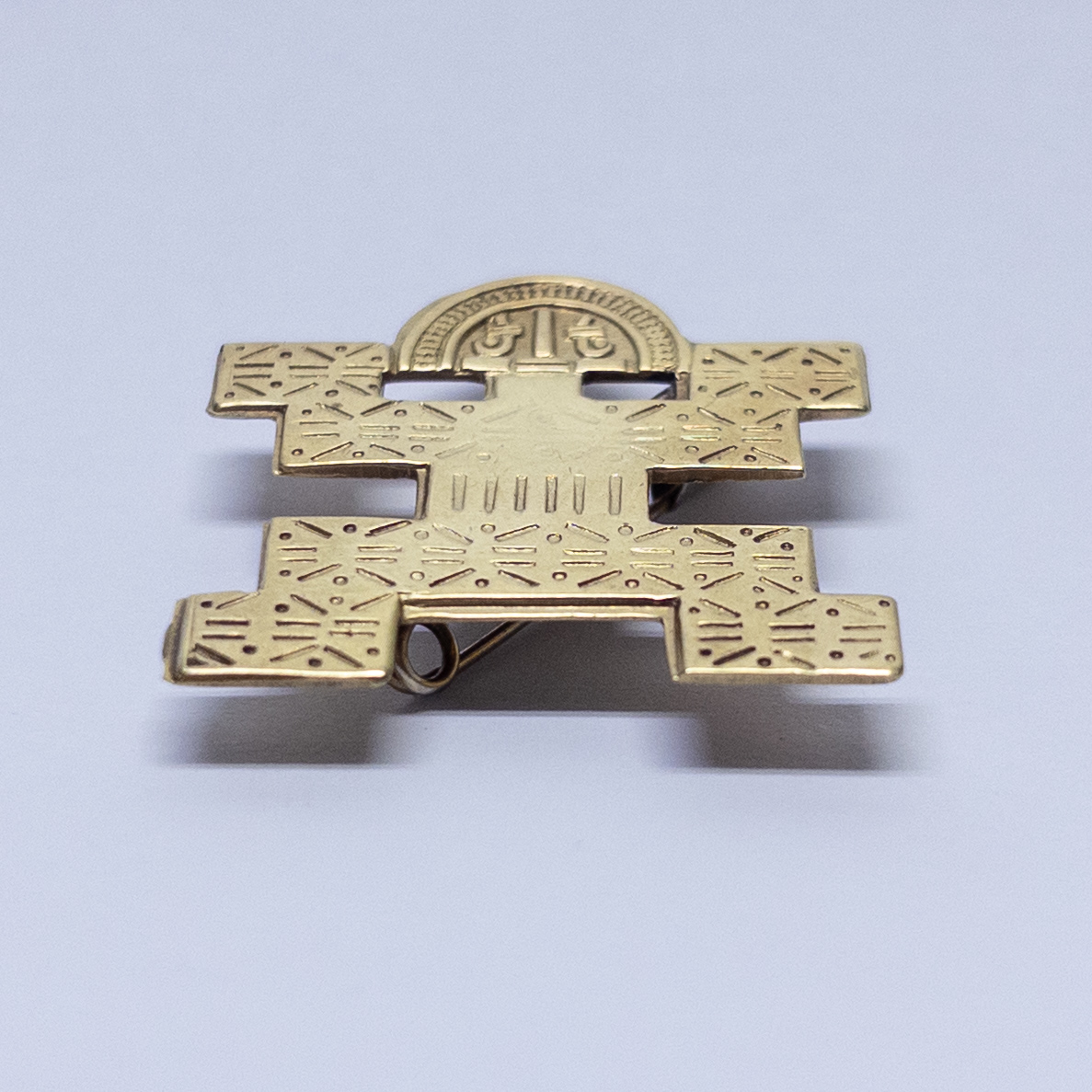 14K Gold Colombian Anthrompomorphic Pectoral Reproduction Convertible Brooch