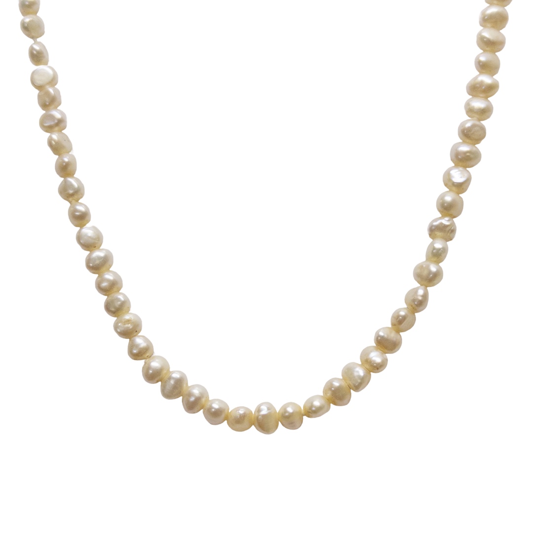 La Loop Freshwater Pearl Eyeglass Holder Loop Necklace