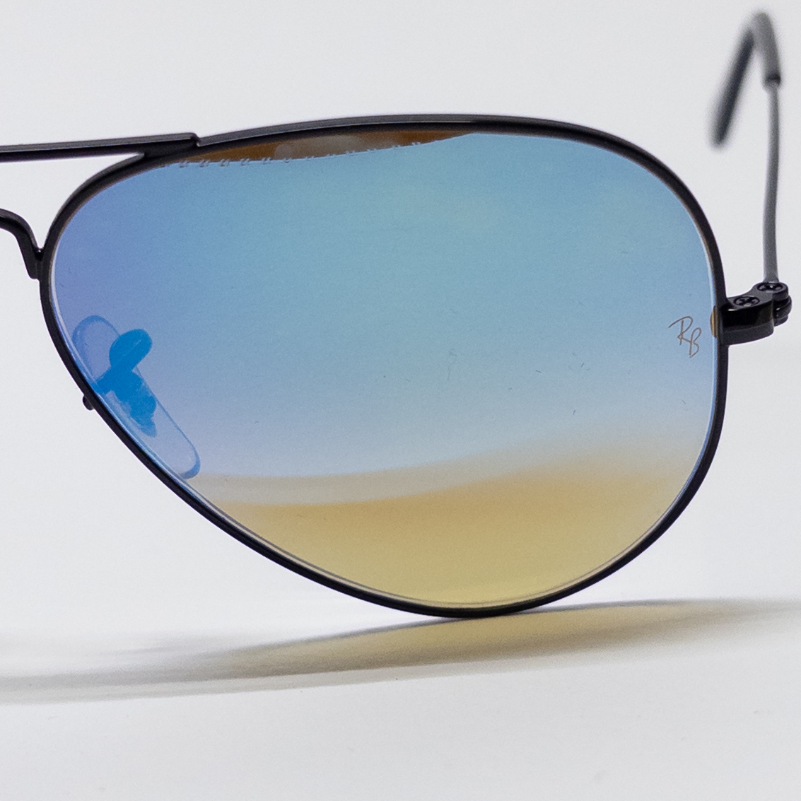 Ray-Ban Mirrored Aviator Sunglasses