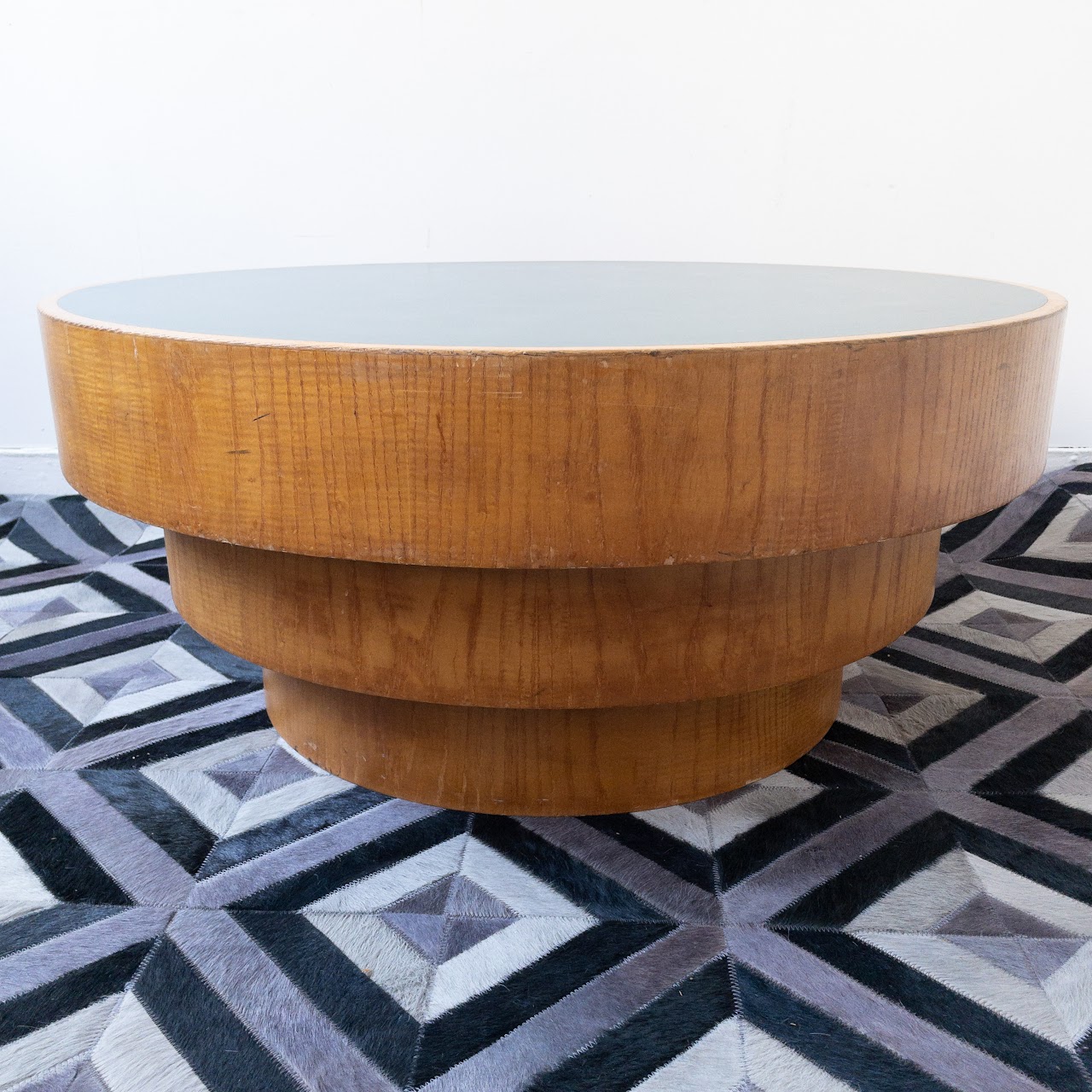 Modern Round Tiered Cocktail Table