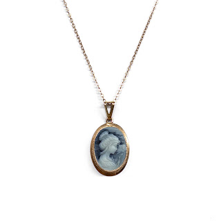 14K Gold Cameo Pendant and Necklace