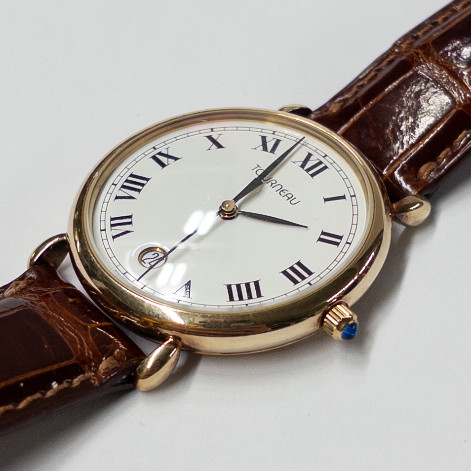 14K Gold Tourneau Date Window Watch