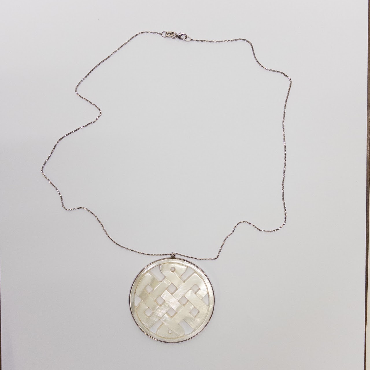 18K White Gold Chain with Silver and Mother of Pearl Pendant Necklace