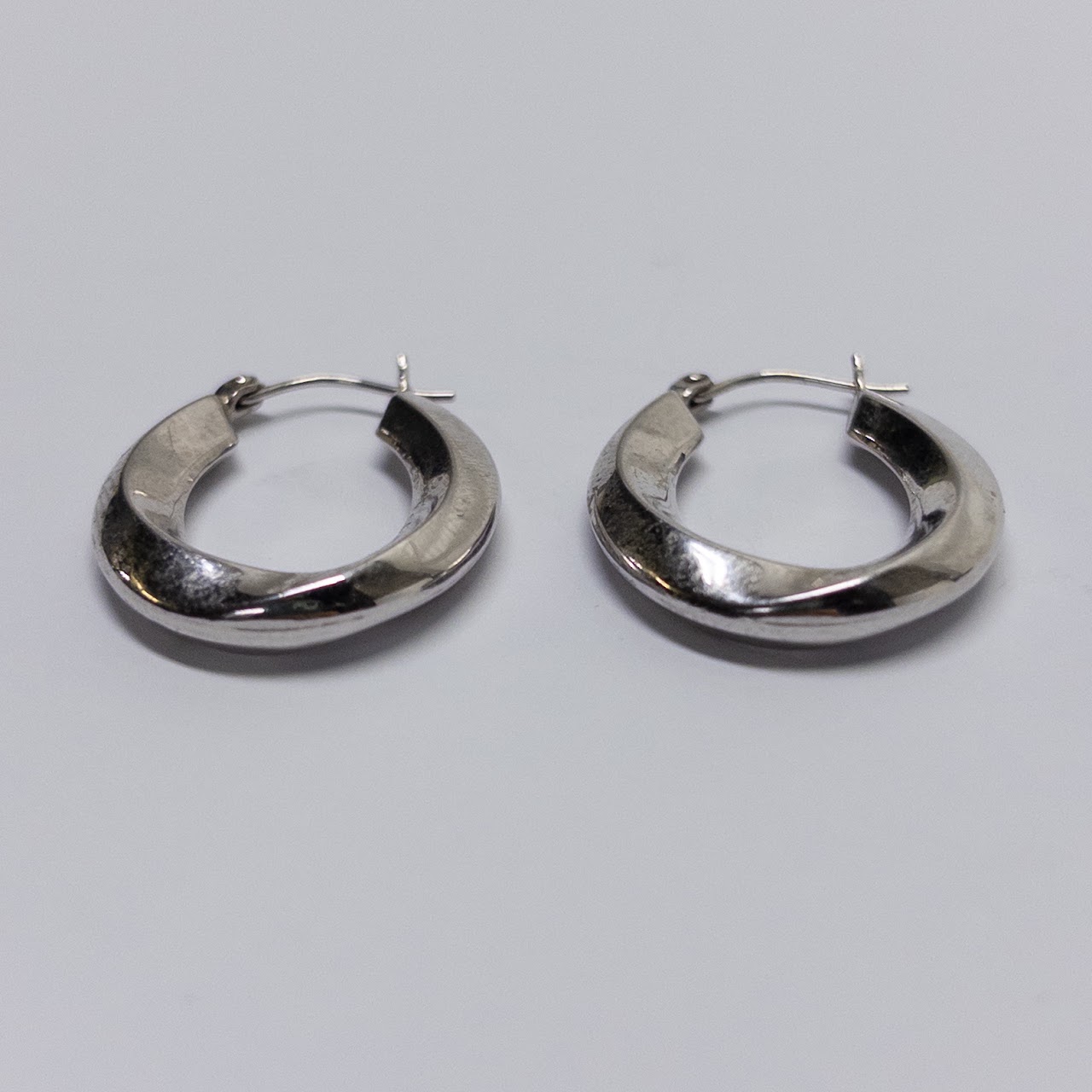 14K White Gold Hoop Earrings