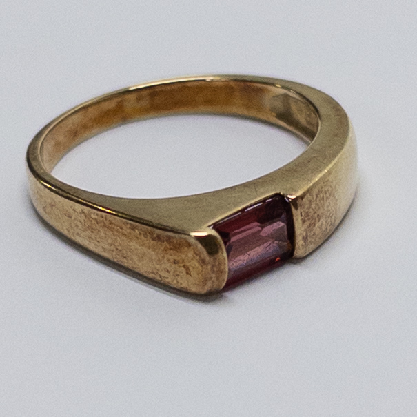 Maya Brenner 14K Gold and Garnet Ring