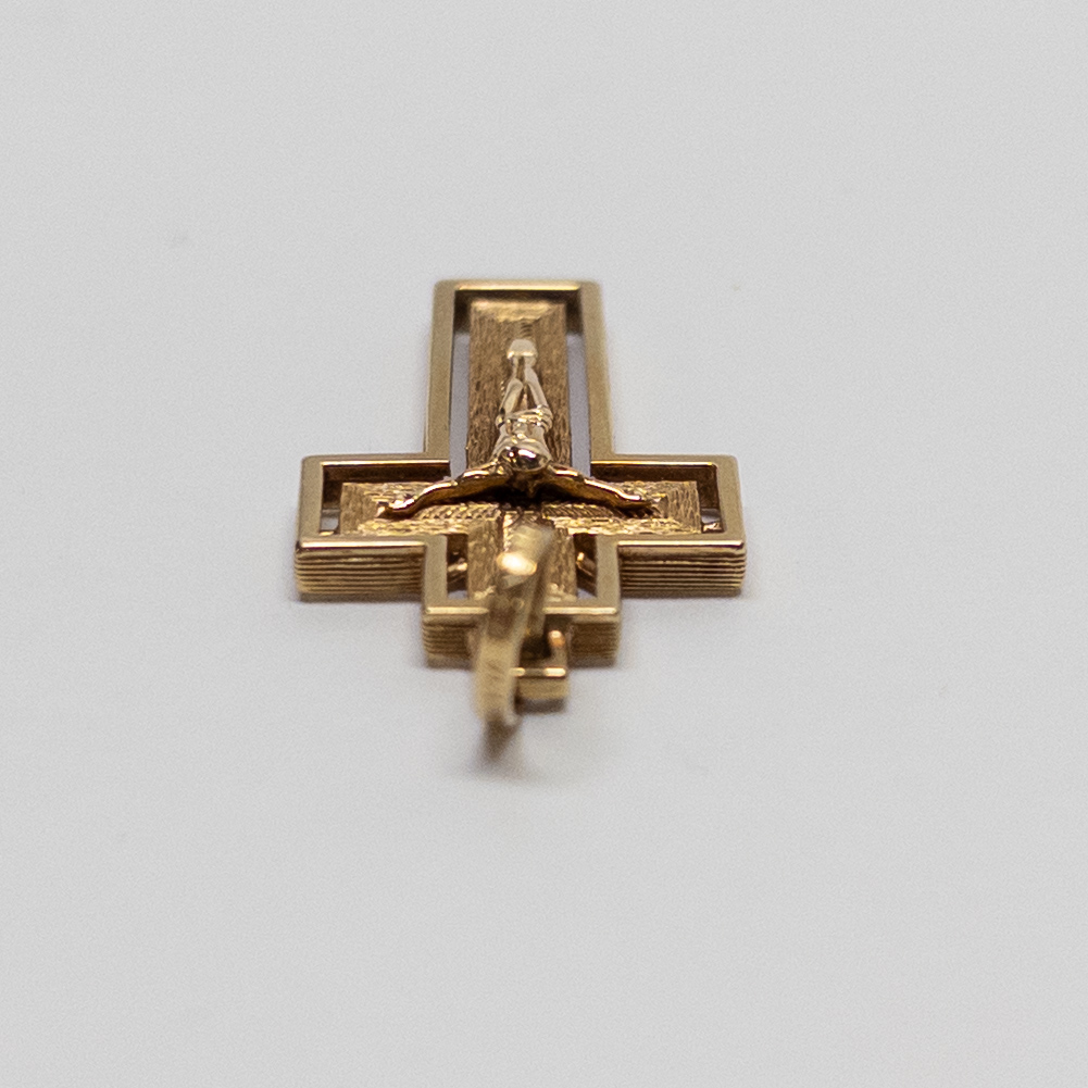 14K Gold Crucifix Pendant