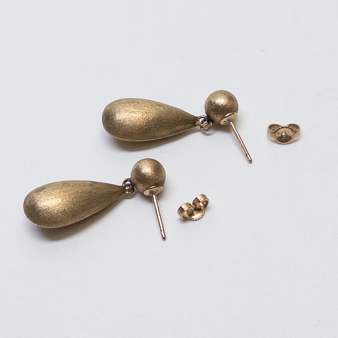 14K Gold Florentine Finish Teardrop Earrings