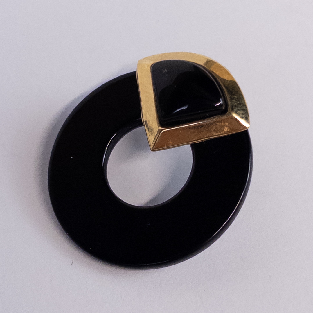 10K Gold and Black Glass 80's Deco Earrings