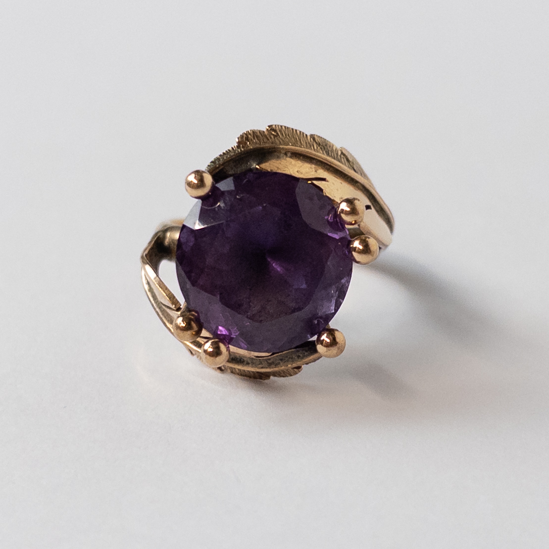 14K Gold and Amethyst Foliate Cocktail Ring