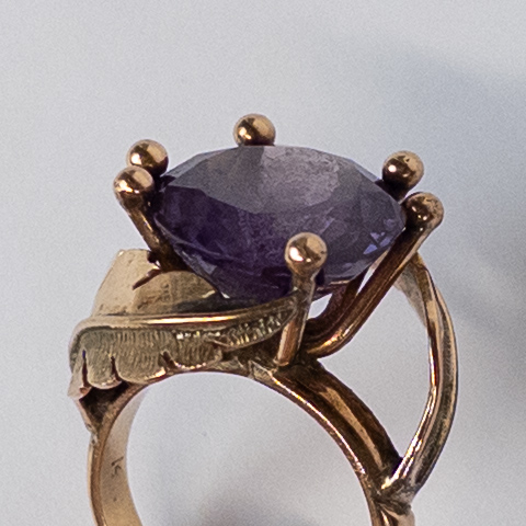 14K Gold and Amethyst Foliate Cocktail Ring