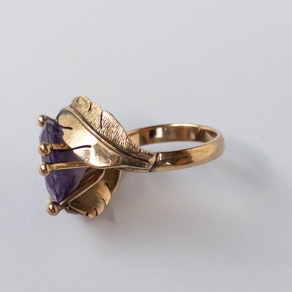 14K Gold and Amethyst Foliate Cocktail Ring