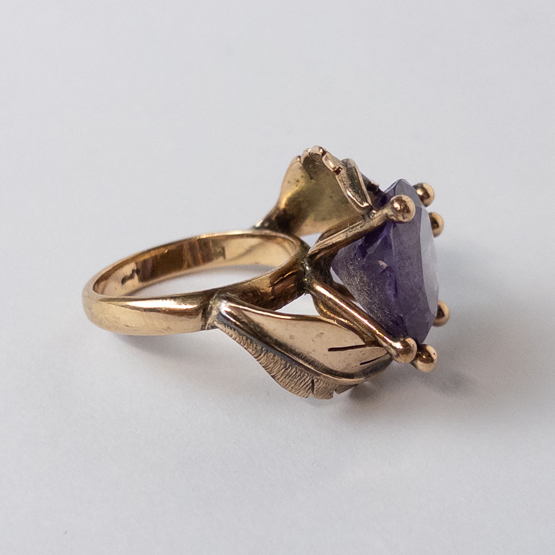 14K Gold and Amethyst Foliate Cocktail Ring