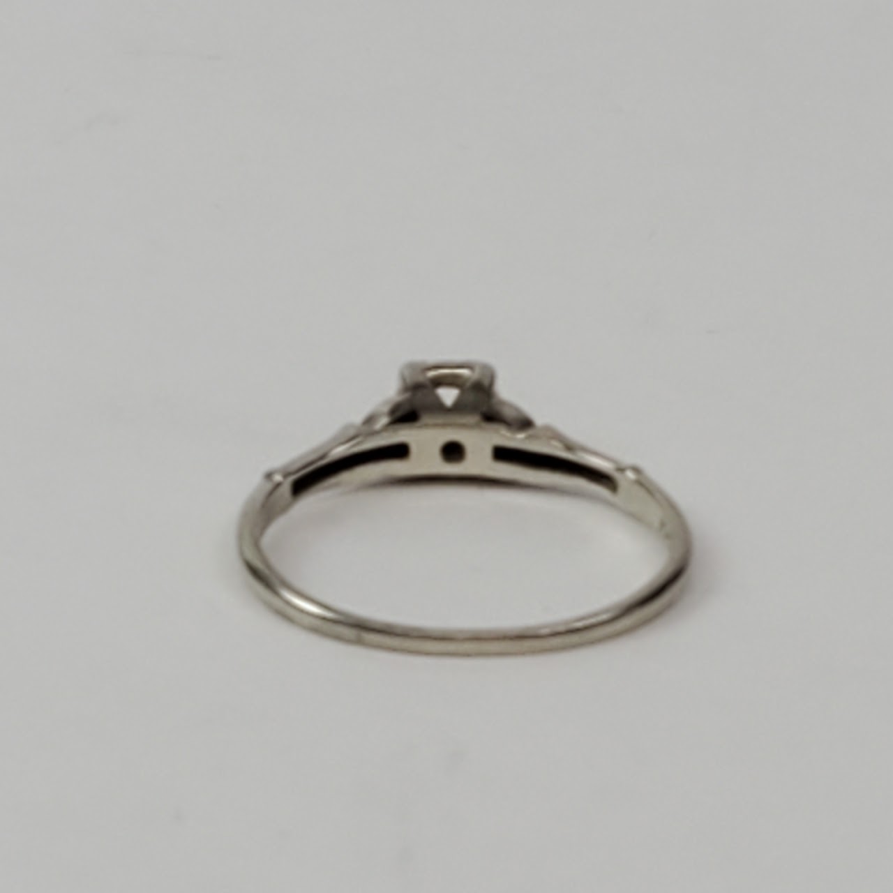 14K White Gold Ring Mounting