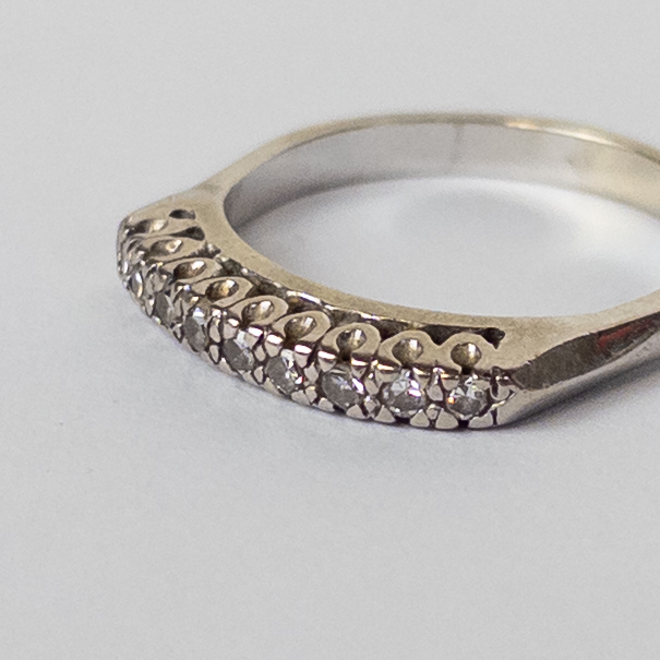 14K White Gold and Diamond Ring