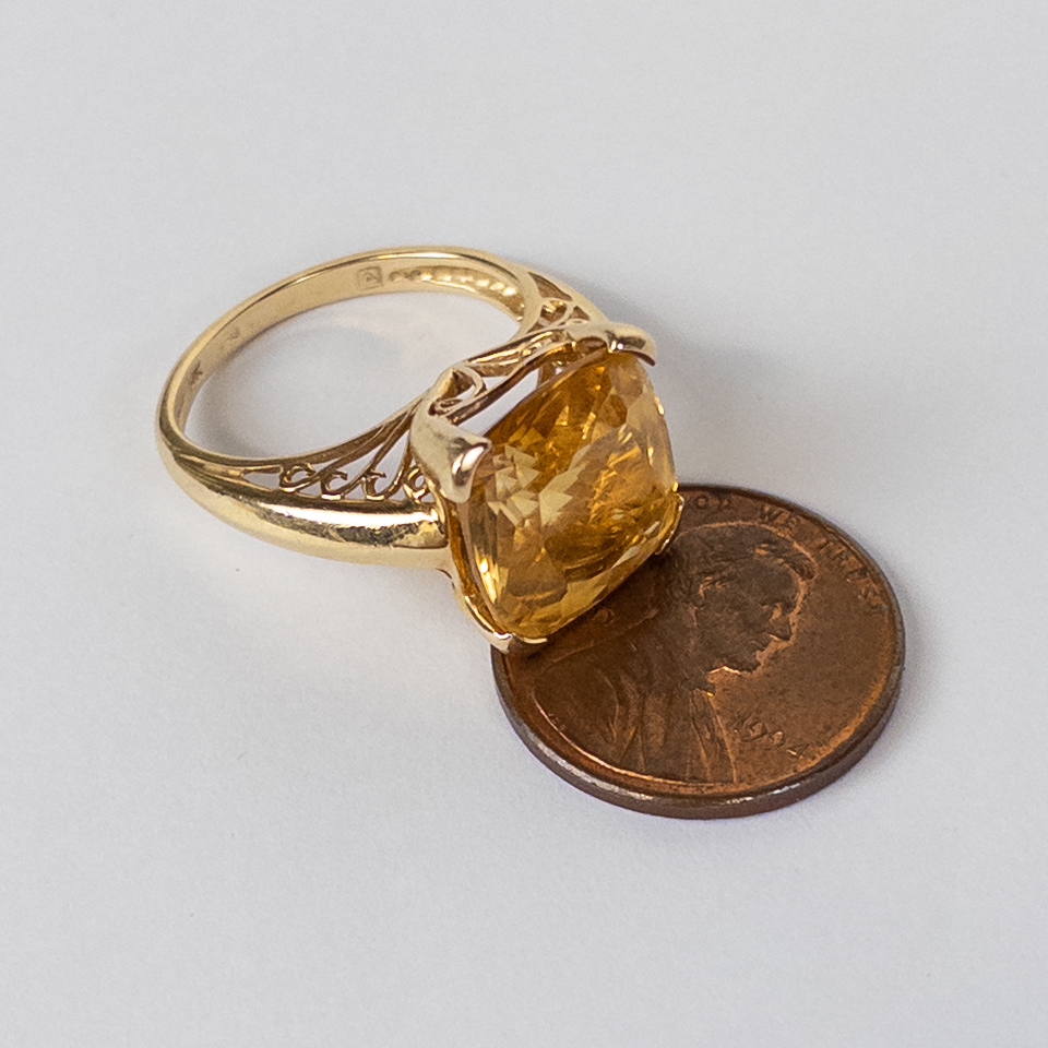 14K Gold and Citrine Ring