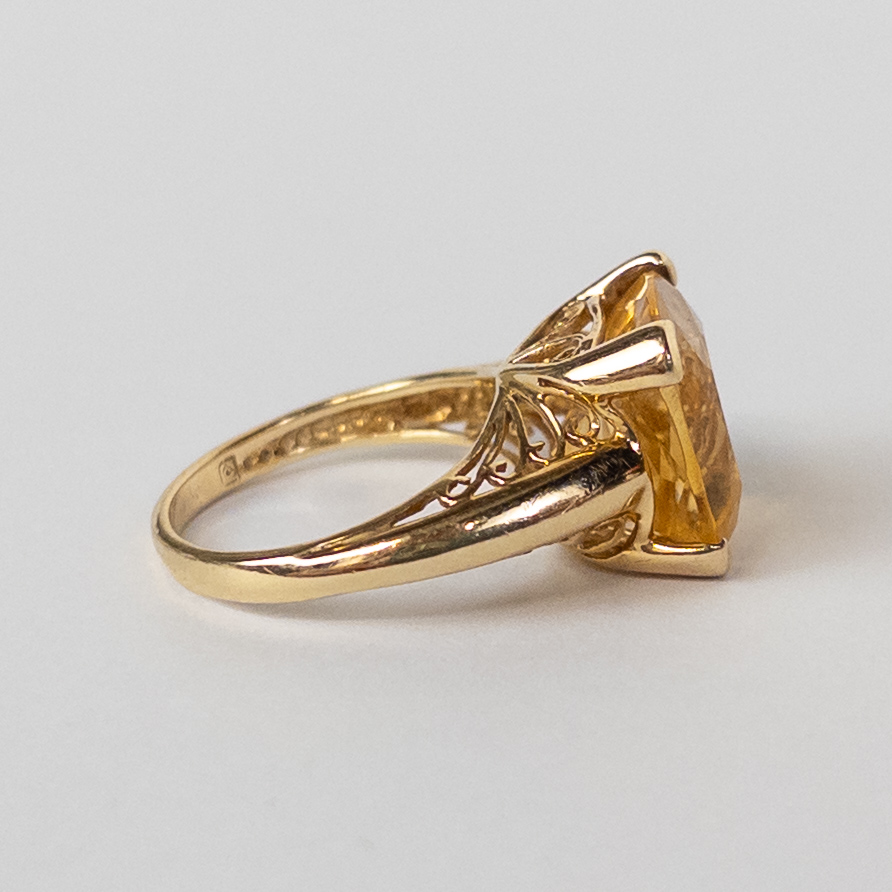 14K Gold and Citrine Ring