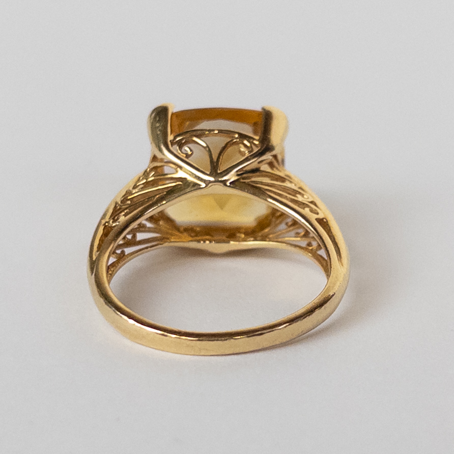 14K Gold and Citrine Ring