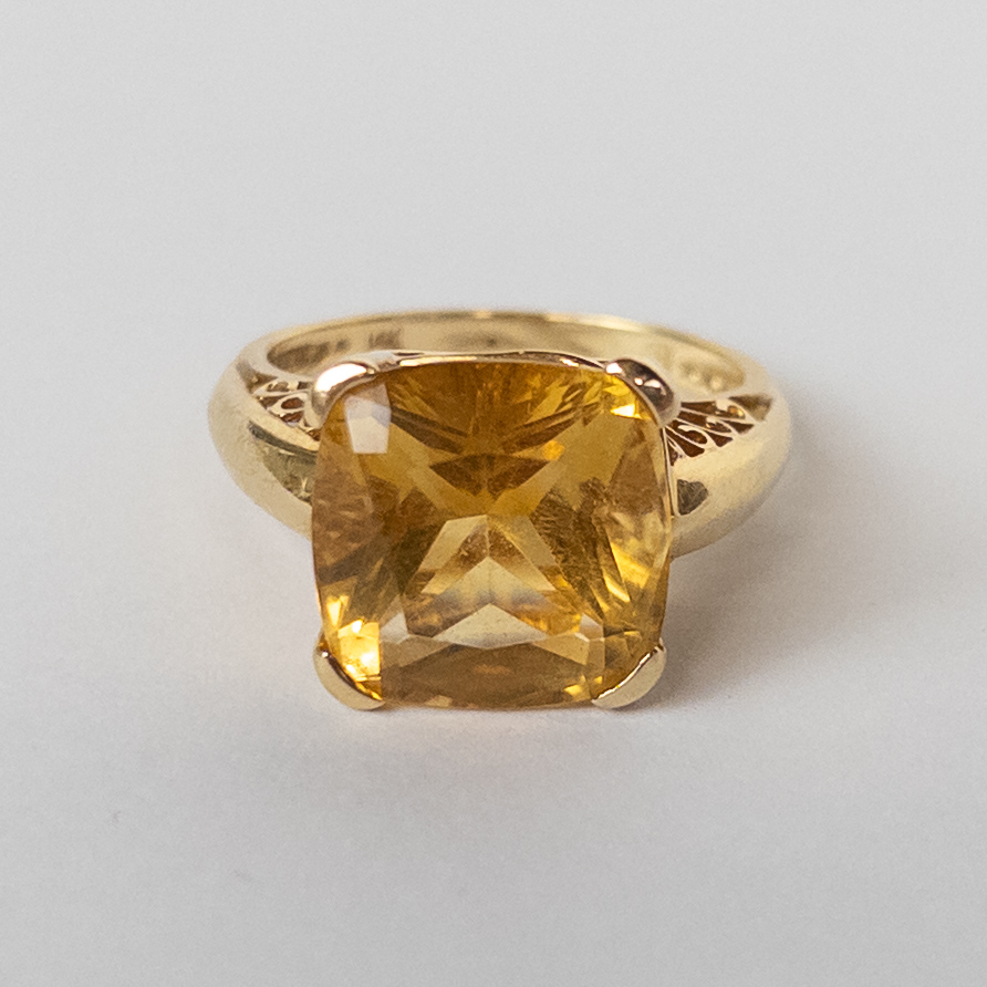 14K Gold and Citrine Ring