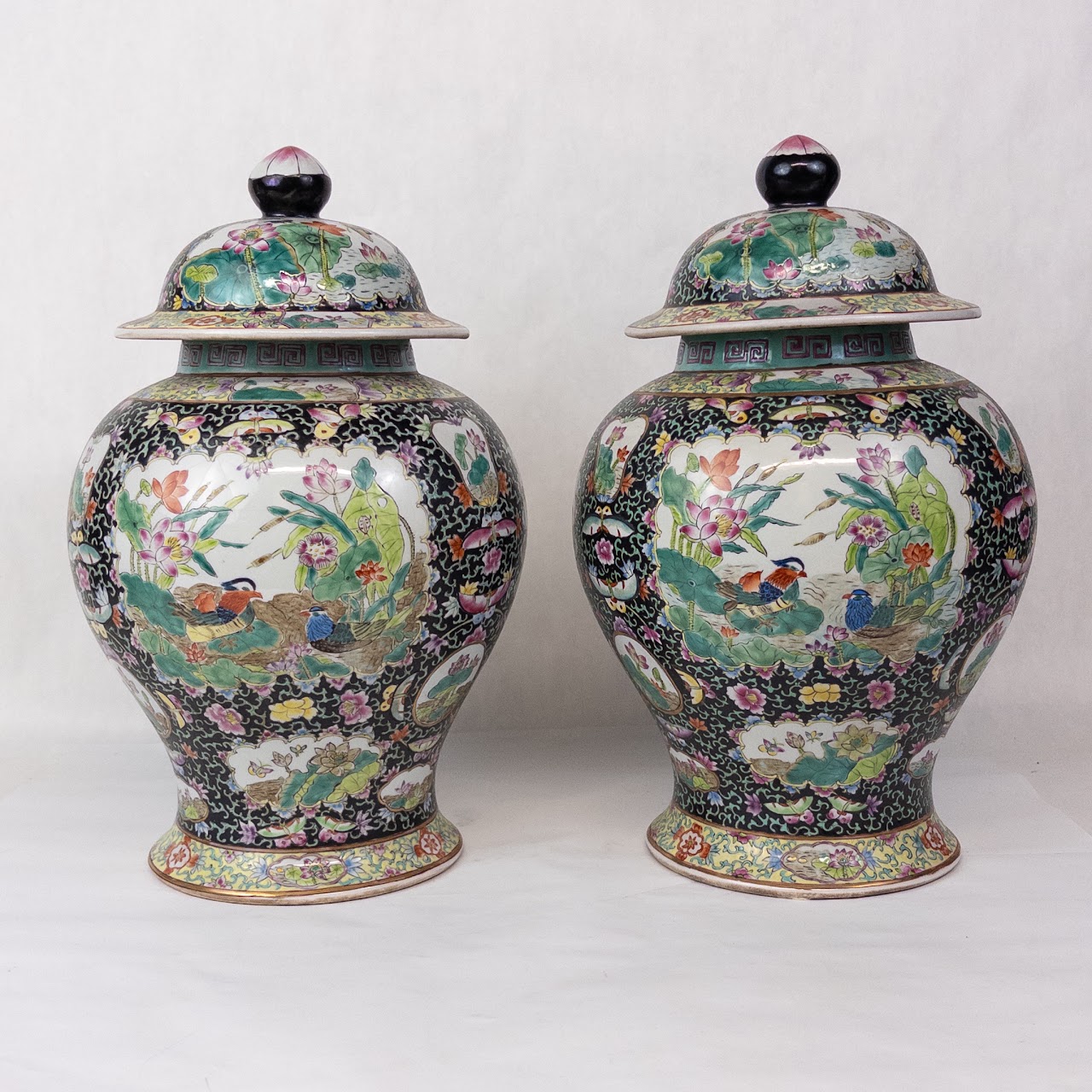 Chinese Export Porcelain Temple Jar Pair